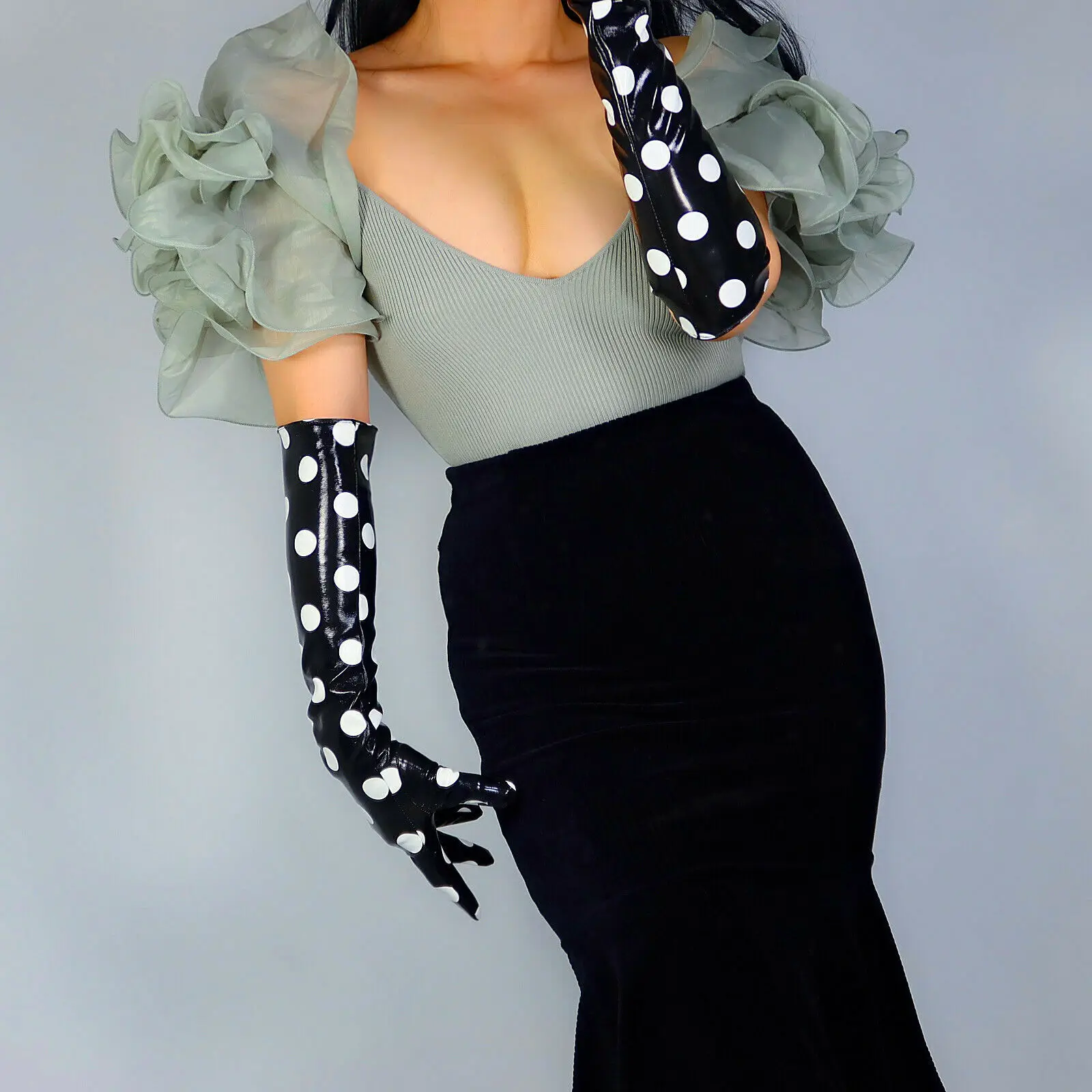 Black LATEX GLOVES Polka Dot S - Patent Leather Shine recension och pris