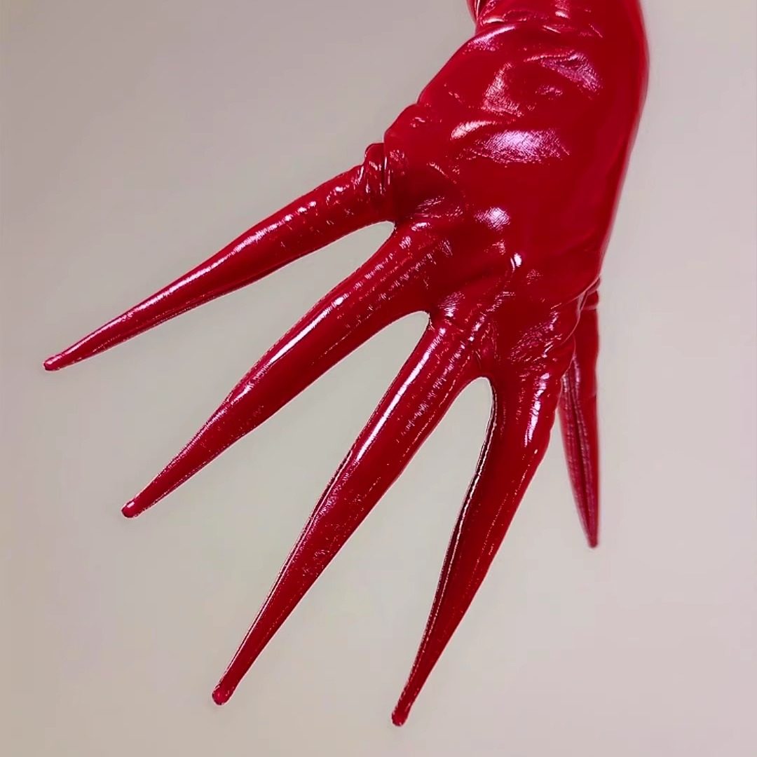 Shine Red CLAW GLOVES  POINTED - Patent Leather Shine recension och pris